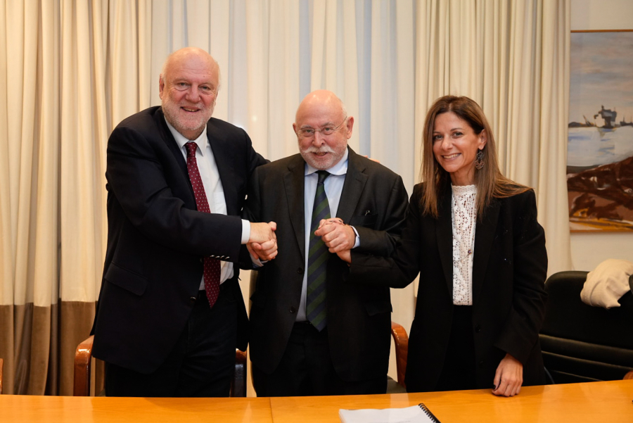 Έπεσαν οι υπογραφές για την προβλήτα 6 στον ΟΛΘ