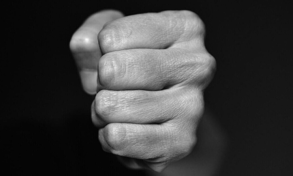 Θύμα ξυλοδαρμού γνωστός τράπερ: Στο «φως» βίντεο ντοκουμέντο