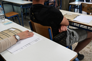 Αποτελέσματα Πανελληνίων 2025: Οι «αθόρυβες» σχολές με λίγα μόρια αλλά «δυνατά» χαρτιά για καριέρα