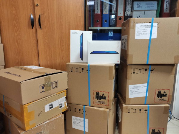 Δωρεάν tablets για τηλεκπαίδευση από τον Δήμο Ηρακλείου Αττικής σε οικογένειες της πόλης