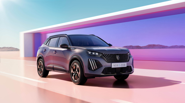 Υβριδική έκδοση για το Peugeot 2008