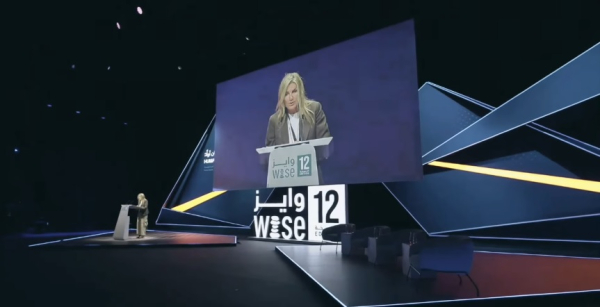 Μαρέβα Γκραμπόφσκι Μητσοτάκη: Επιδημία ο εθισμός στα smartphone και τα social media