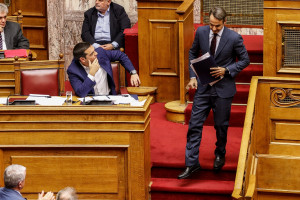 «Αέρας» αυτοδυναμίας στην ΝΔ - Παραμένει διψήφια η διαφορά σε νέα δημοσκόπηση