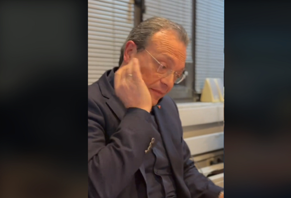 «Είναι αλήθεια, ε;» - Η συγκίνηση Φάμελλου την βραδιά των εκλογών (Βίντεο)