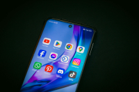 H Google πληρώνει 135 εκατ. δολαρία σε 100 εκατ. χρήστες Android