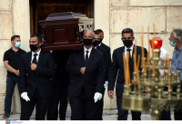 Μέχρι την Τετάρτη σε λαϊκό προσκύνημα η σορός του Μίκη Θεοδωράκη (βίντεο)