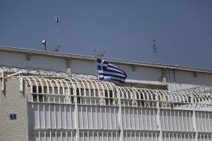 Κρατούμενοι των φυλακών Κορυδαλλού μαστίγωσαν σωφρονιστικό υπάλληλο!