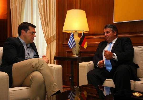 Σε εξέλιξη η συνάντηση Τσίπρα - Γκάμπριελ