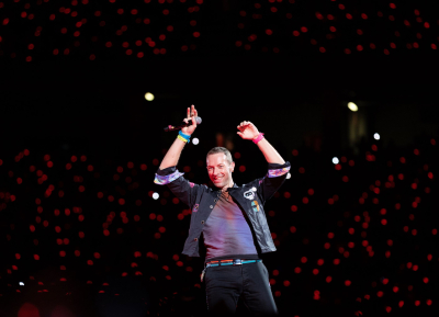 Coldplay: Πού βρίσκεις τώρα εισιτήρια για τις συναυλίες στην Αθήνα