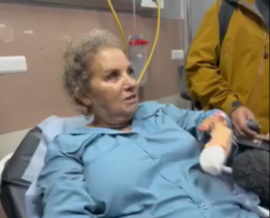 Δυτική Όχθη: Έποικοι ξυλοκόπησαν φωτορεπόρτερ της Washington Post και έκαψαν ελαιόδεντρα Παλαιστινίων (Εικόνες και Βίντεο)