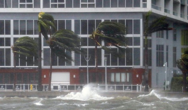 Μετά την καταστροφική "Ιρμα", η Καραϊβική υπό την απειλή του κυκλώνα «Μαρία»