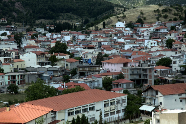 «Κόλπο» με εταιρικά αυτοκίνητα για Πάσχα σε Αράχοβα και Δίστομο