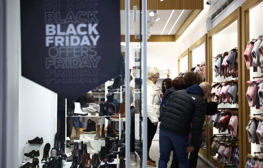 Πότε πέφτουν Black Friday και Cyber Monday