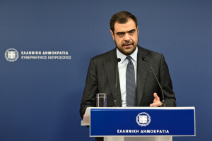«Παράθυρο» Μαρινάκη για νέα μέτρα στήριξης με βάση την πορεία των τιμών της ενέργειας
