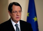 Με ευχές αλλά και δυσπιστία αναχωρεί για την κρίσιμη συνάντηση ο Αναστασιάδης