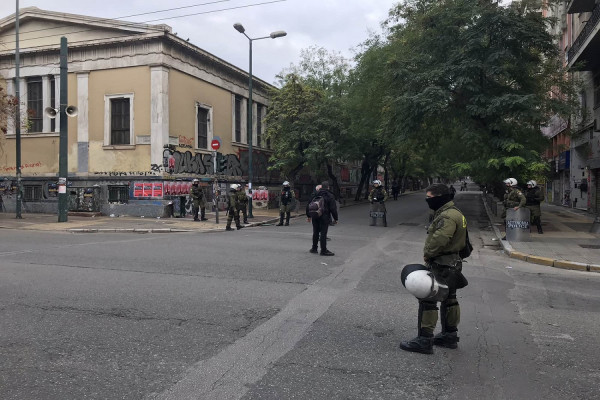 «Πολυτεχνείο 2019»: Σε εξέλιξη το σχέδιο της ΕΛΑΣ - Απροσπέλαστο το κέντρο της Αθήνας (pics)