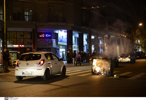 Διαμαρτυρία για τα Τέμπη: Συλλήψεις και προσαγωγές για τα επεισόδια στο Μεταξουργείο