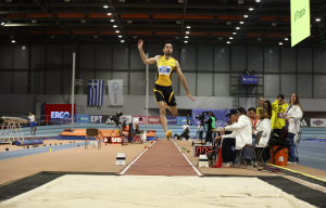 Πρωταθλητής Ελλάδας με... παγκόσμιο άλμα ο Τεντόγλου - «Πέταξε» στα 8,22μ.