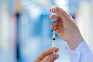 Πρόεδρος Επιτροπής Εμβολιασμών: Σε ύφεση η επιδημία ιλαράς στην Ελλάδα - Ποια είναι τα ύποπτα συμπτώματα, τι ισχύει για τον εμβολιασμό