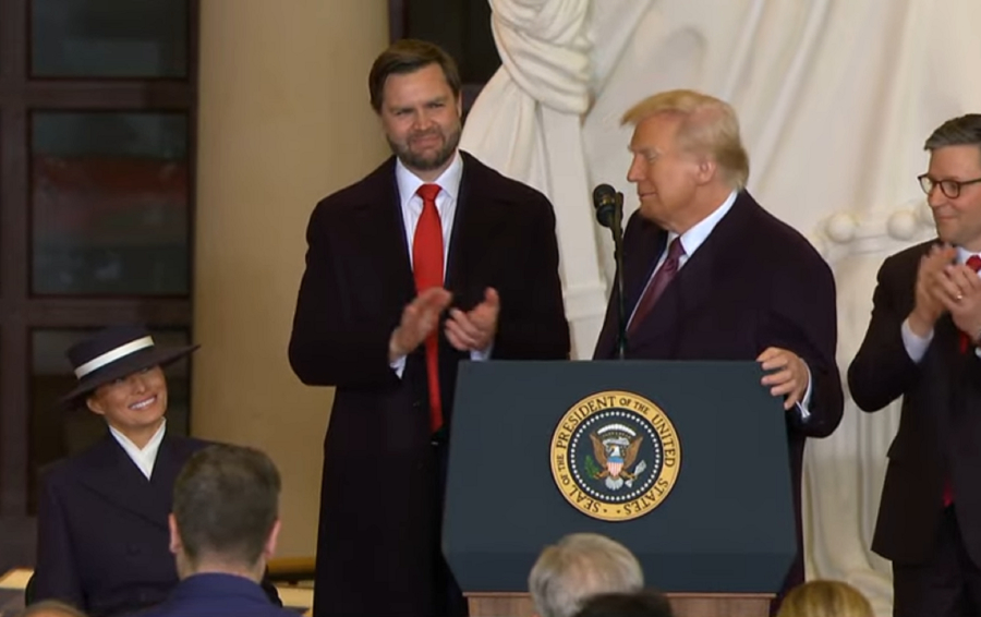 Η αποκάλυψη του Τραμπ για τη Μελάνια και η αντίδρασή της - «Θα τα ακούσω» (Βίντεο)