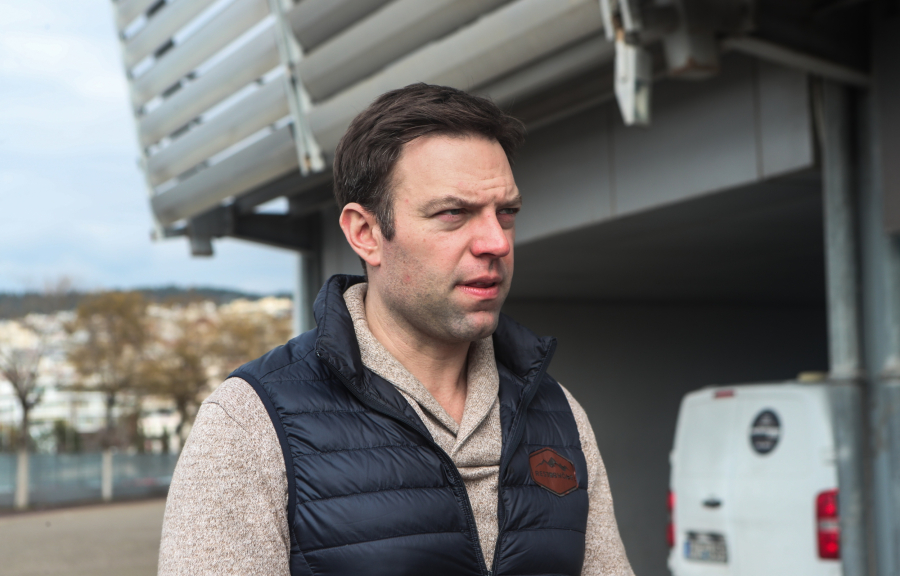 Στέφανος Κασσελάκης: «Εμπιστεύεστε τη Δικαιοσύνη;»