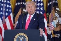 Στην αντεπίθεση ο Τραμπ: Ρωτήστε Κλίντον, Σάμερς και JP Morgan για τον Έπσταϊν