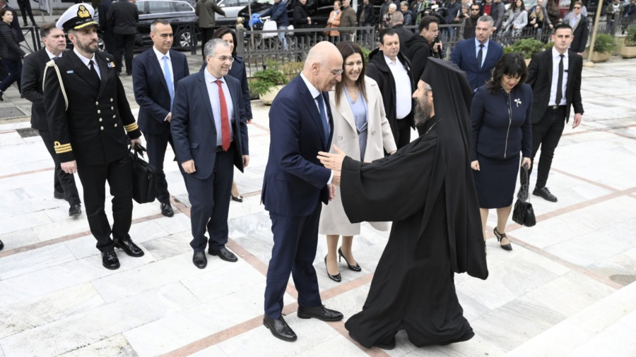 Ο Νίκος Δένδιας στην ακολουθία Ενθρονίσεως του Αρχιεπισκόπου Αλβανίας