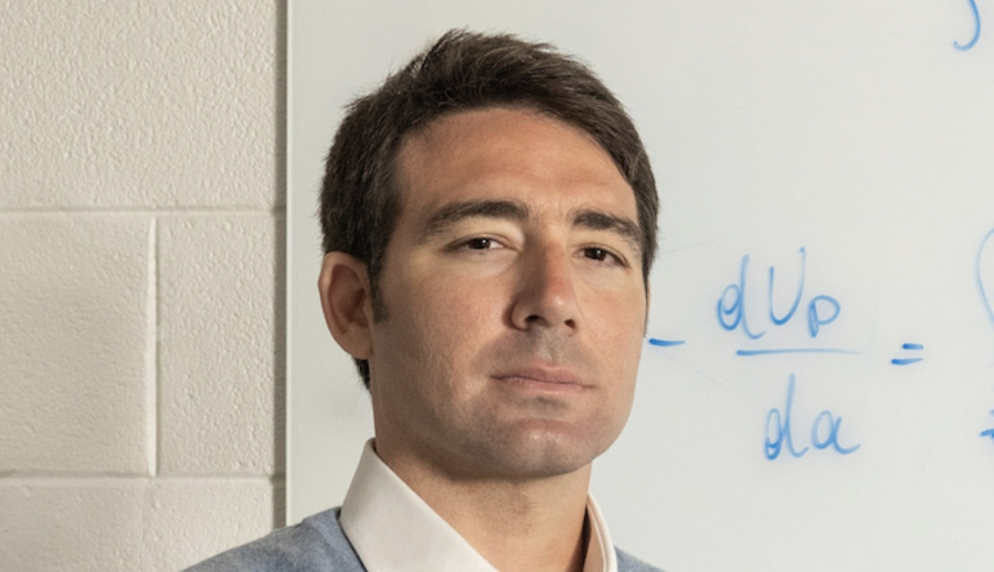 Έλληνας μηχανικός δημιουργεί βιώσιμα υλικά για κατασκευές σε γήινα και σε εξωγήινα περιβάλλοντα