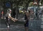 Παράδειγμα fair play! Του παραχώρησε τη θέση του στη γραμμή τερματισμού! (vid)