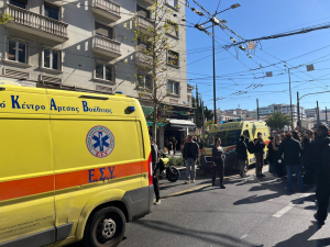 Άναψαν τα αίματα μεταξύ φοιτητών στα Προπύλαια - Σε λίγη ώρα το πανεκπαιδευτικό για τα ιδιωτικά πανεπιστήμια