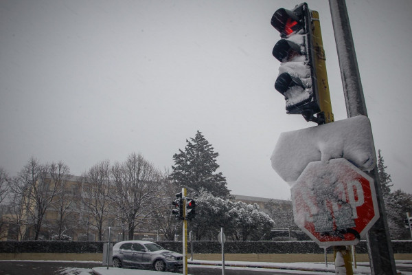 Λεωφορείο του ΚΤΕΛ συγκρούστηκε με εκχιονιστικό! (φωτο)