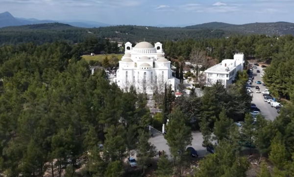 Άγιος Πορφύριος: Ο άγιος της Ομόνοιας και η άγνωστη μικρή Αγια Σοφιά της Αττική