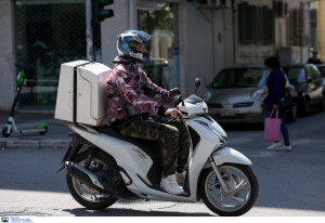 Αλλαγές σε ντελίβερι και κούριερ, διανομές μόνο με έντυπο