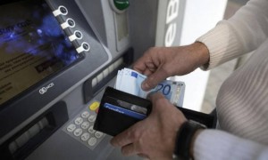 Τι θα αλλάζει από τη Δευτέρα για τα capital controls
