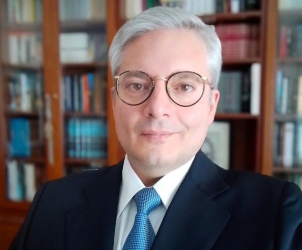 Στη σκιά του Τραμπ: Η Ευρώπη σε αναζήτηση στρατηγικής διεξόδου