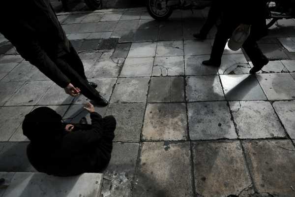 Υπάρχουν και χώρες με πρόνοια - Κράτος δίνει βασικό εισόδημα χωρίς κριτήρια