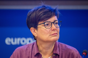 Ένα βιβλίο, 400 λέξεις: Το ρεπορτάζ ενός ελληνικού σκανδάλου