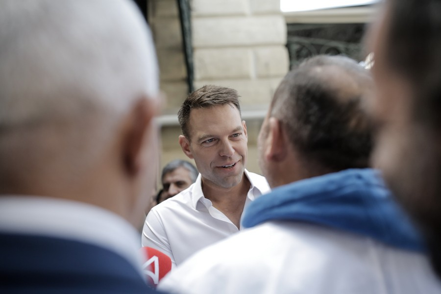 Κασσελάκης για Πάσχα: Να αλλάξουμε από το σκοτάδι της αναξιοκρατίας και της ατιμωρησίας, στο φως της ελπίδας