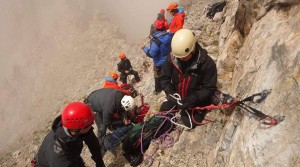 Τραγωδία στον Ολυμπο: Νεκρός ο ορειβάτης που ανασύρθηκε από χαράδρα 200 μέτρων