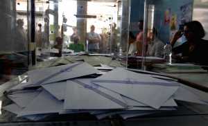 Εκλογές 2015: Νέα δημοσκόπηση δίνει 8,5 μονάδες προβάδισμα στον ΣΥΡΙΖΑ