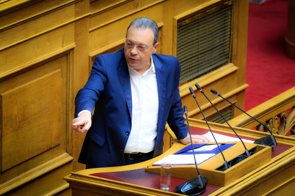 Φάμελλος: Η αριστεία της κυβέρνησης απεικονίζεται στο πρόσωπο του Φραπέ