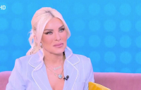 Κατερίνα Καινούργιου: «Έχω σε βαθμίδες τους φίλους μου, είναι η αδυναμία»