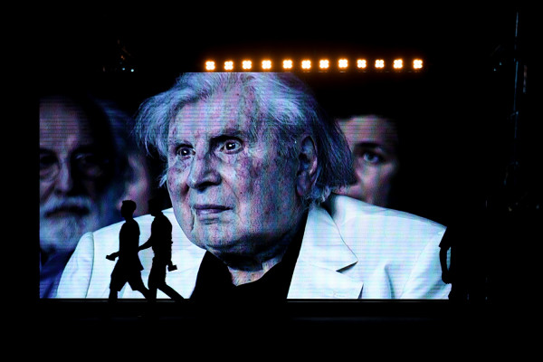 Αποθεώθηκε ο Μίκης Θεοδωράκης στη συναυλία - αφιέρωμα στο Καλλιμάρμαρο (pic&vid)