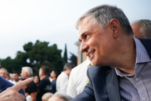 Η Χαριλάου Τρικούπη διαψεύδει τον αποκλεισμό Σαχινίδη