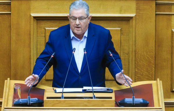 Κουτσούμπας για Ημέρα Γυναίκας: Να οπλιστούν με δύναμη και να διεκδικήσουν τη ζωή τους