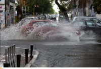 Αρνιακός: Απότομη αλλά σύντομη φθινοπωρινή αλλαγή με καταιγίδες και χαλάζι - Πότε φτιάχνει ο καιρός