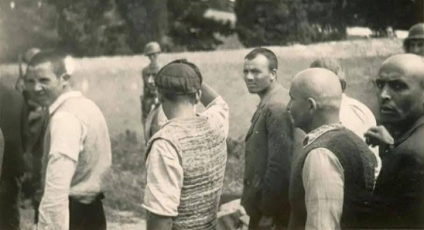 Καισαριανή: Τι θα κάνει η κυβέρνηση με τις φωτογραφίες των εκτελεσμένων;