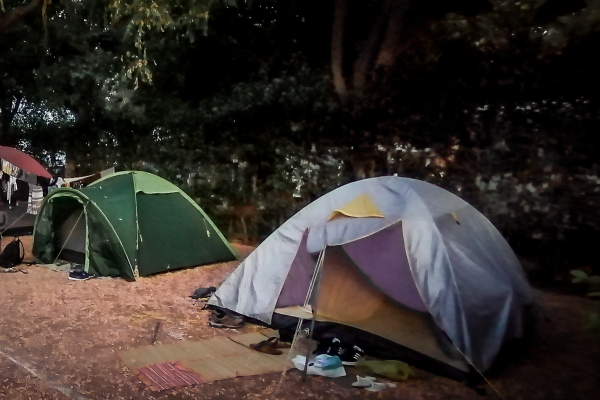 Δολοφονία στη Φοινικούντα: Συνελήφθησαν ο ανιψιός του ιδιοκτήτη του κάμπινγκ και ο επιχειρηματίας φίλος του