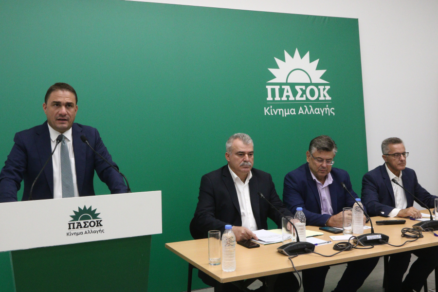 Συνέντευξη Τύπου ΠΑΣΟΚ: Η κριτική προς την κυβέρνηση για πολιτική προστασία, κλιματική κρίση και περιβάλλον