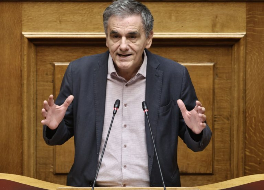 Τσακαλώτος για αλλαγές στις χρεώσεις των ΑΤΜ: «Πληρώνεις λιγότερο αν ξέρεις τον μέτοχο!»